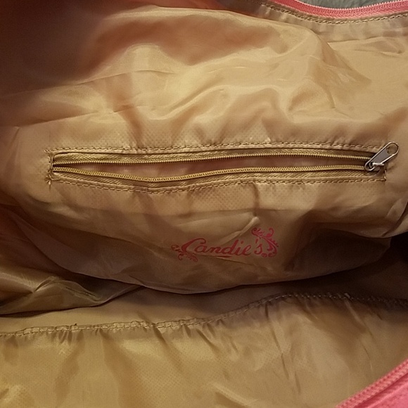 Pink Duffle Bag - Picture 4 of 4